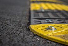 Kiedy kierowca autobusu powinien wykorzystywać retarder do zmniejszania prędkości? Kiedy kierowca autobusu powinien wykorzystywać retarder do zmniejszania prędkości?