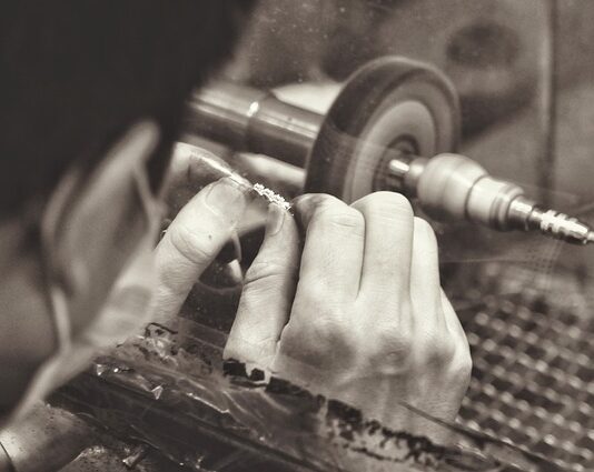 Ile kosztuje polerowanie całego auta?