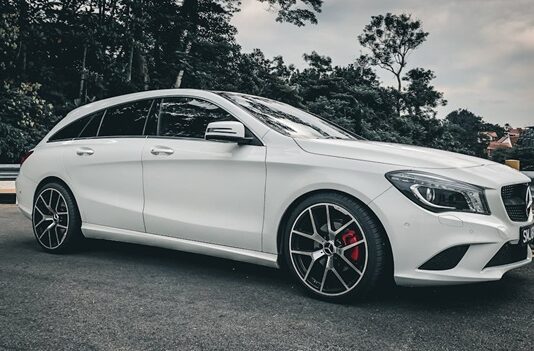 Szybki wynajem aut w Poznaniu – minimum dokumentów, maksimum radości z jazdy Szybki wynajem aut w Poznaniu